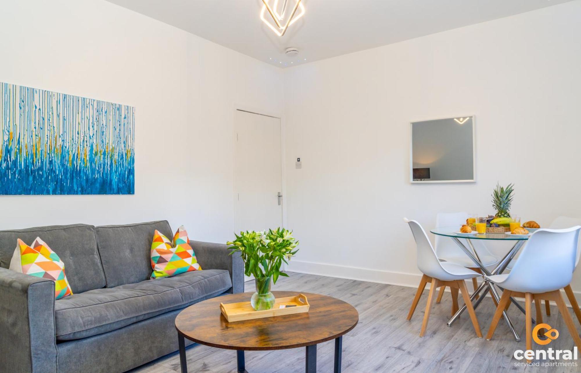 Central Serviced Apartments - 2 Bedroom - Free Street Parking - Fast Wifi - Smart Tvs In All Rooms - Ground Level - Family Neighbourhood - 3 X Double Beds - Heating 24-7 - Trade Stays - Weekly & Monthly Offers Dundee Exterior foto