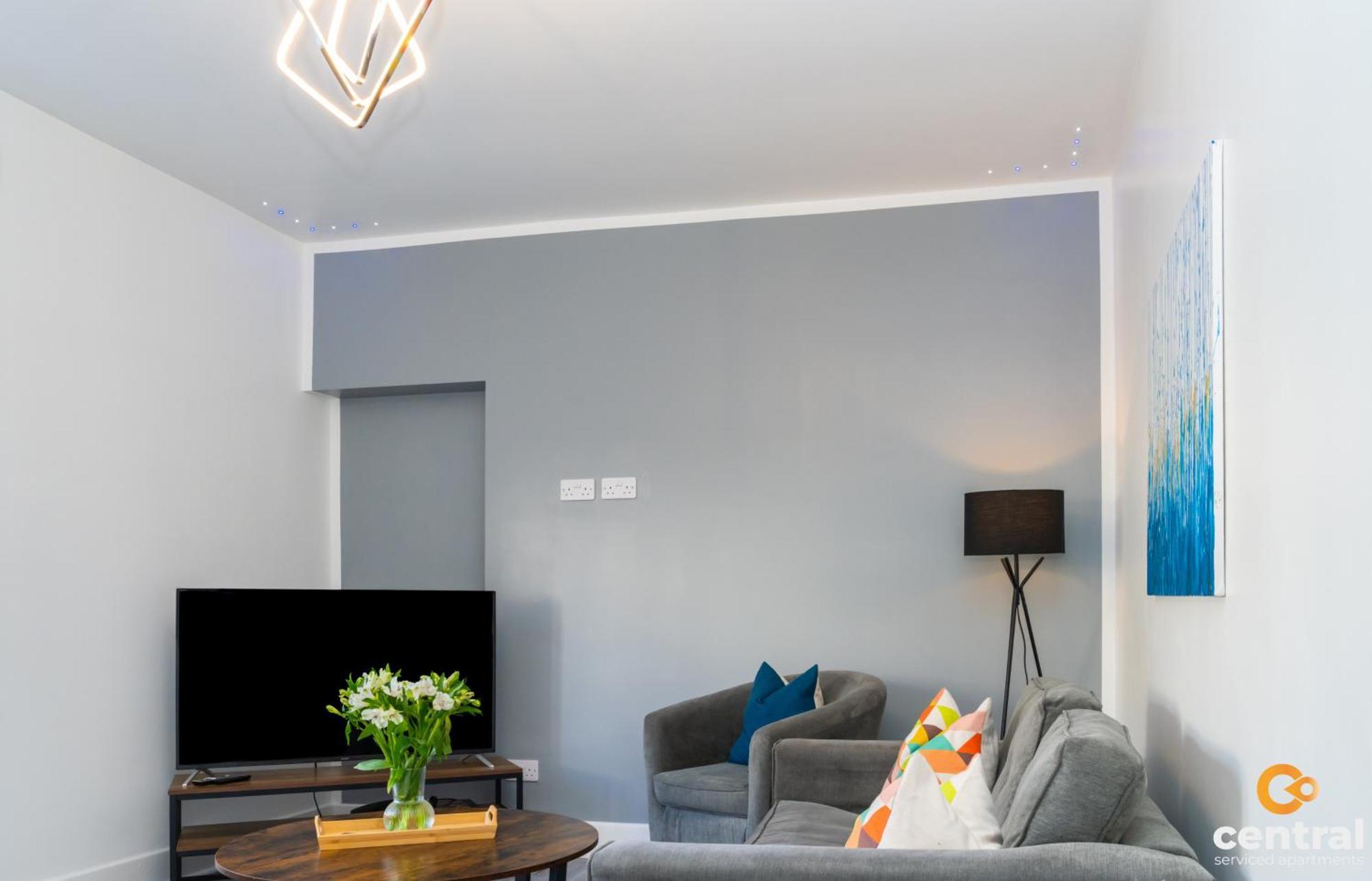 Central Serviced Apartments - 2 Bedroom - Free Street Parking - Fast Wifi - Smart Tvs In All Rooms - Ground Level - Family Neighbourhood - 3 X Double Beds - Heating 24-7 - Trade Stays - Weekly & Monthly Offers Dundee Exterior foto